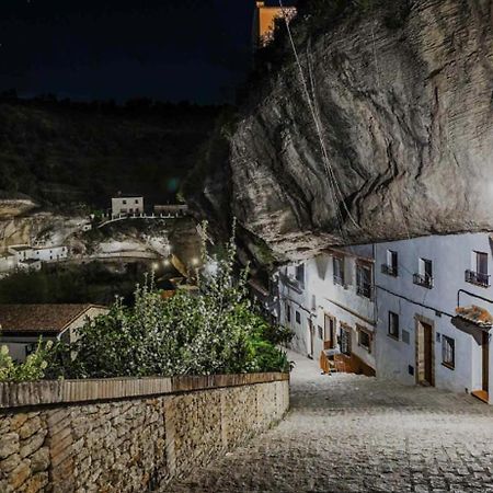 Casa Rural Bajo La Alcazaba Setenil De Las Bodegas Eksteriør billede